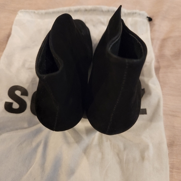 Shultz Open Toe Booties - Picture 3 of 5
